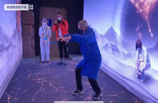 西甲教师受邀参加冬奥村中医药体验馆传统功法展示工作